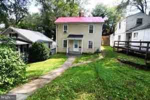 featured image of 105 E Pall Mall St