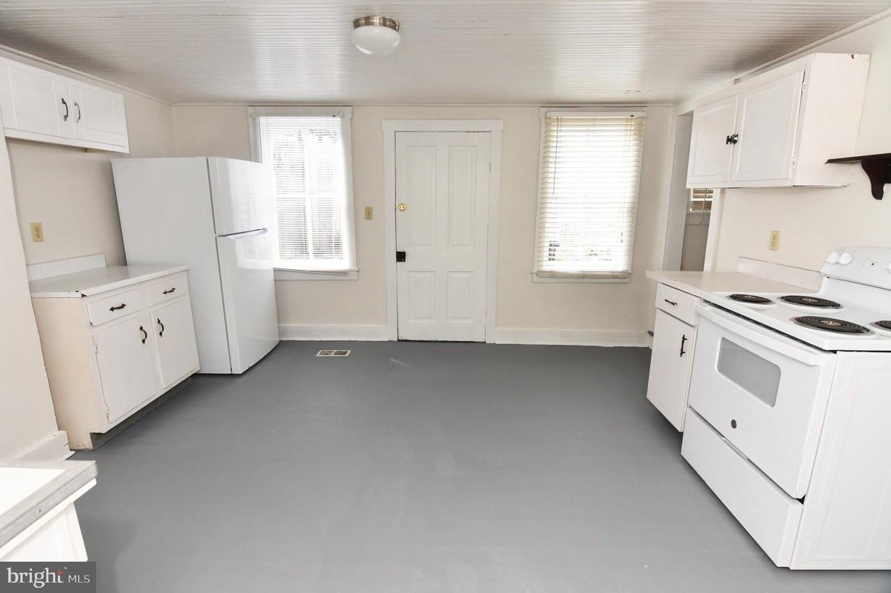 105 East Pall Mall Street - Photo 6 of 26