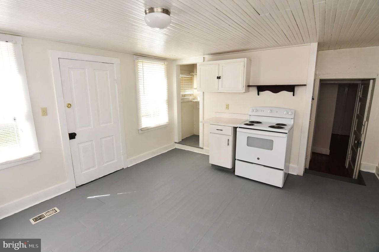 105 East Pall Mall Street - Photo 7 of 26