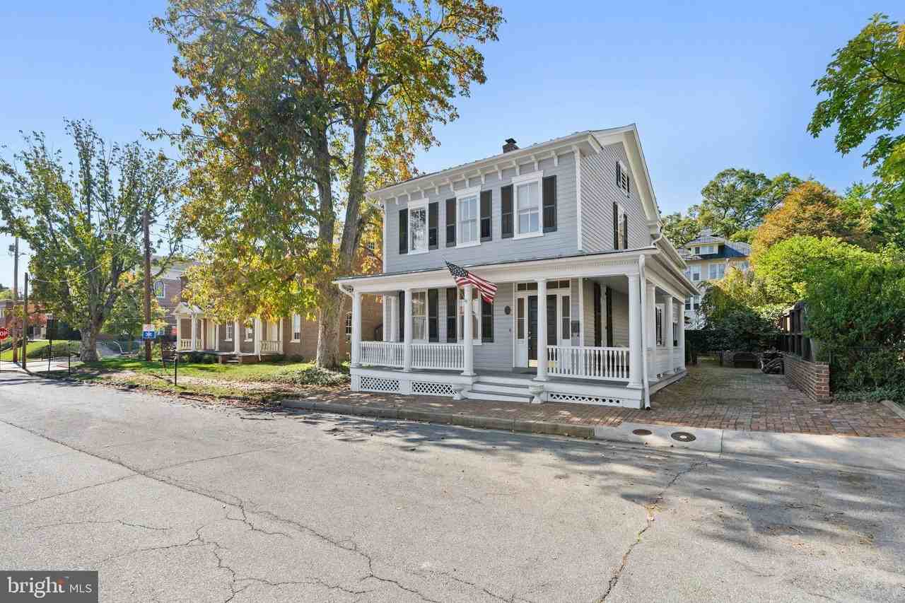 209 N Washington St - Photo 2 of 50