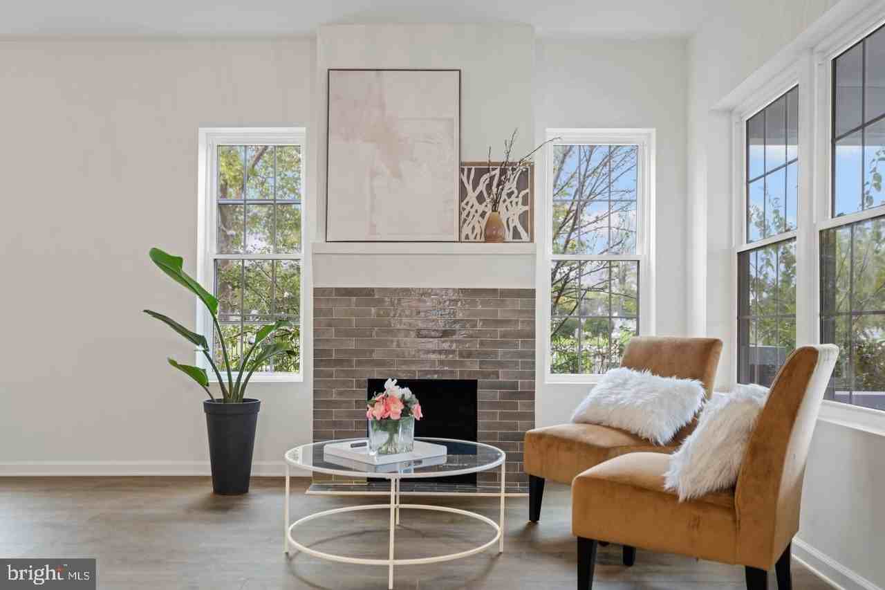 201 Parkway St - Photo 7 of 32