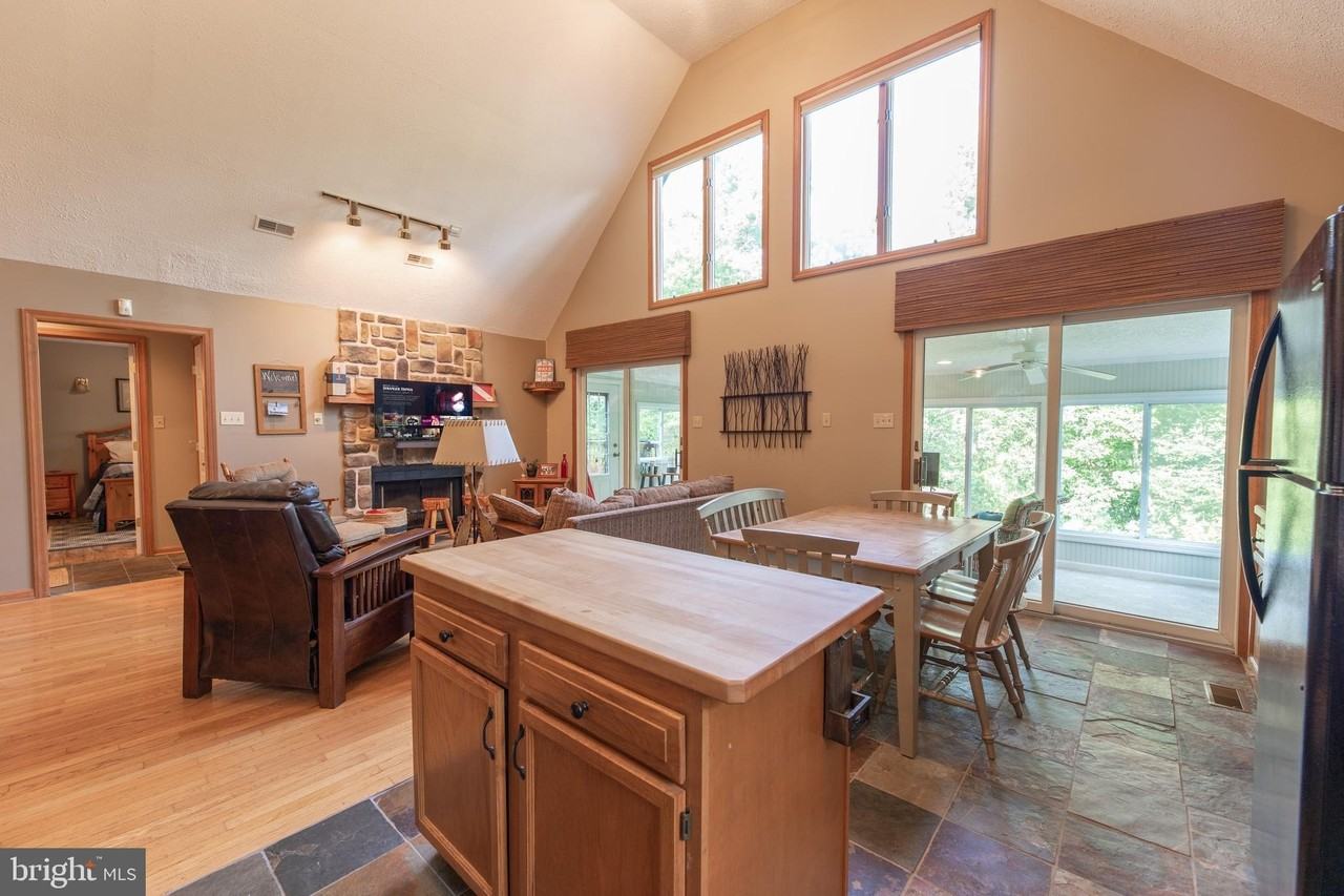 Misty Dr - Photo 4 of 34