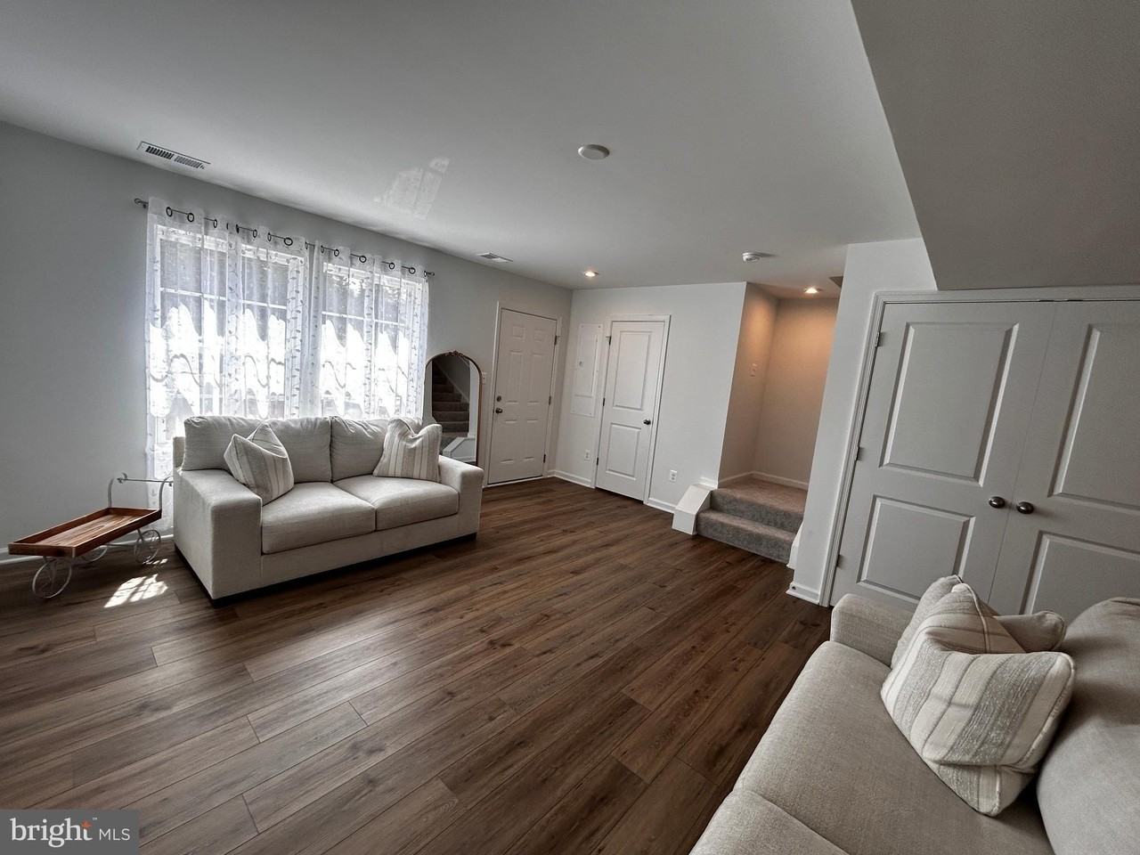 220 Gentle Breeze Dr - Photo 2 of 26