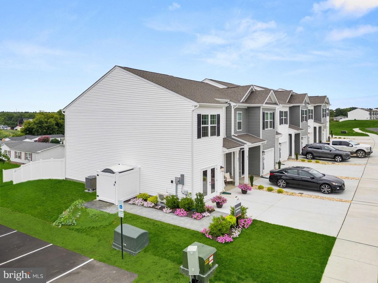 21 WISDOM Lane - Photo 3 of 50