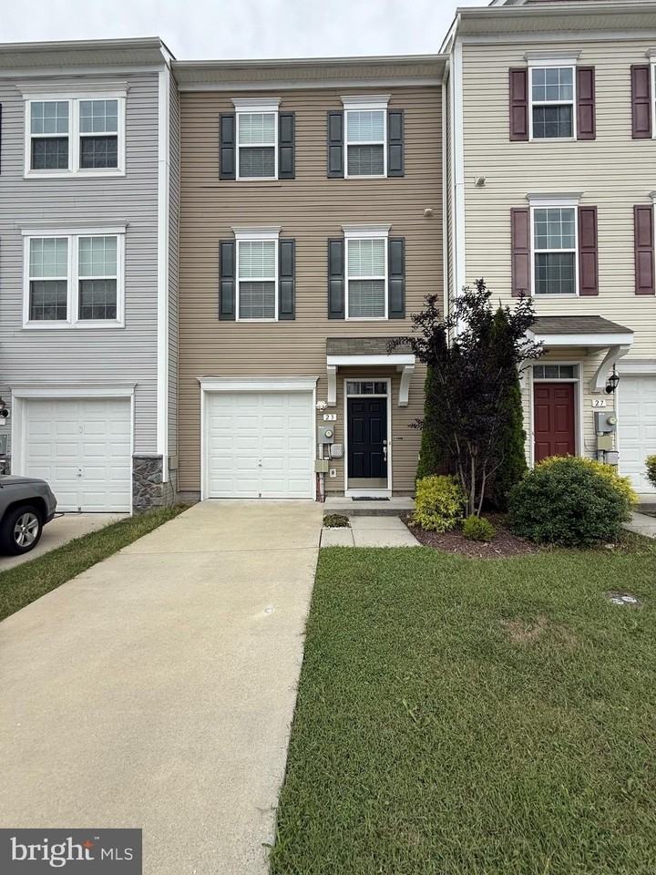 23 Landis Ct - Photo 3 of 45