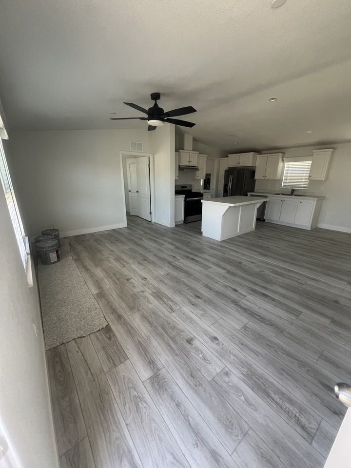 1544 Adam St #NA - Photo 2 of 7