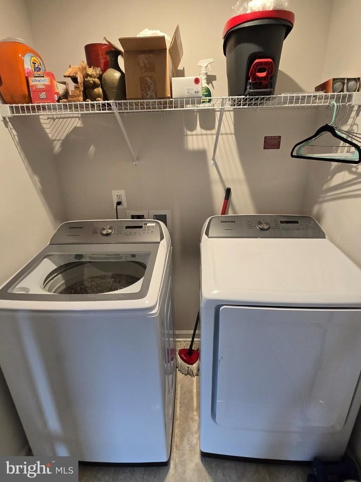 191 Presidents Pointe Avenue - Photo 4 of 36