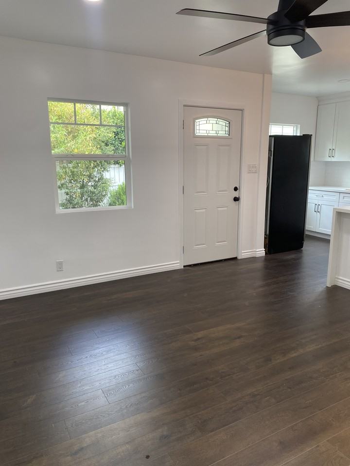 2825 Moss Ave #NA - Photo 2 of 14