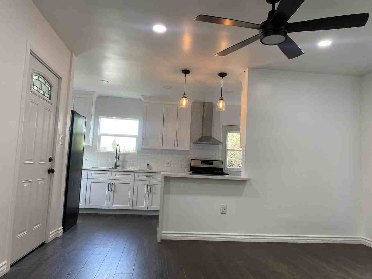 2825 Moss Ave #NA - Photo 3 of 14
