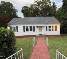 featured image of 1932 Dogwood St