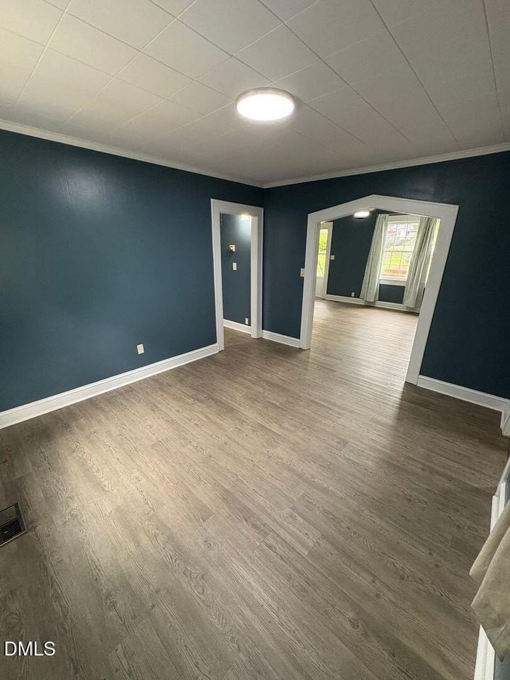 1932 Dogwood St - Photo 2 of 15