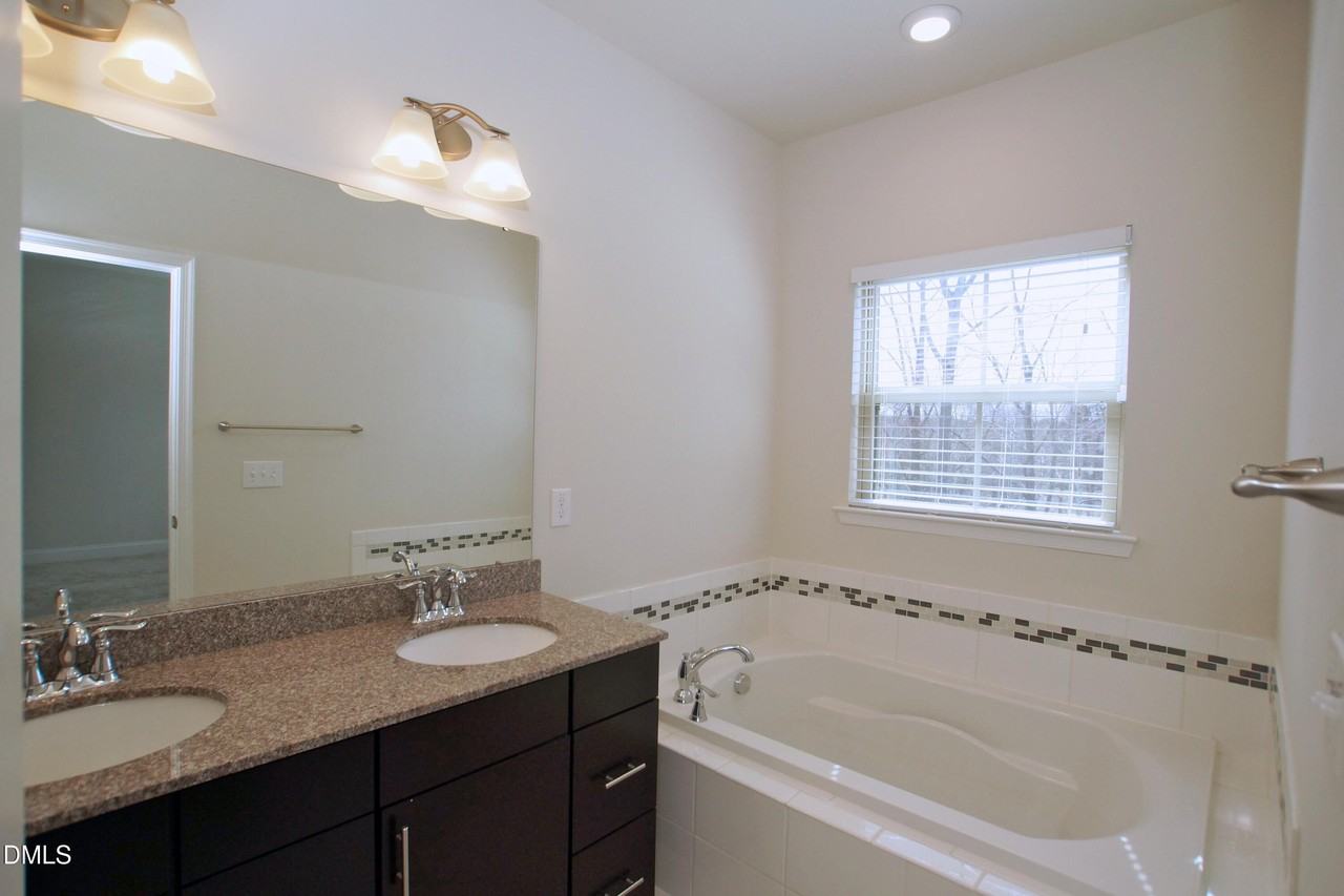 2015 Ackerman Hill Dr - Photo 3 of 22