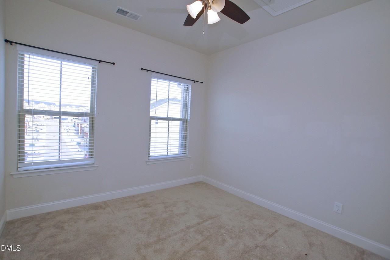 2015 Ackerman Hill Dr - Photo 7 of 22