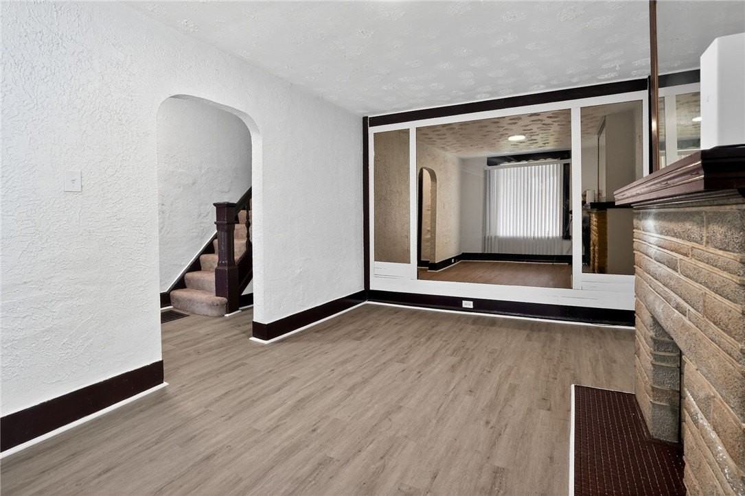 341 Lawn Street - Photo 2 of 18