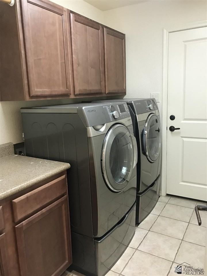 11610 E 28th Pl - Photo 5 of 17