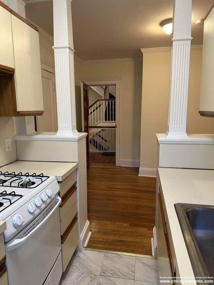 24 Wendell St #12 - Photo 3 of 8