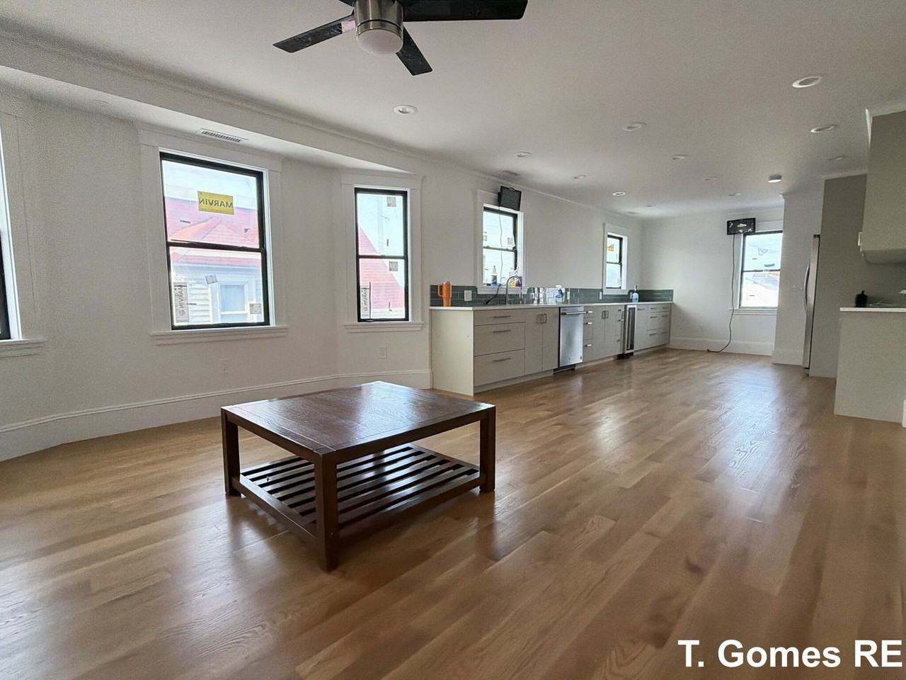 96 Swan St #2 - Photo 2 of 39