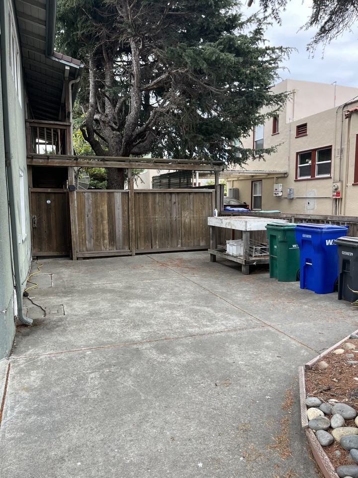 719 Stannage Ave #NA - Photo 3 of 16