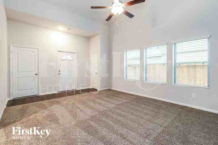 25602 Roy Rogers Rd - Photo 3 of 15