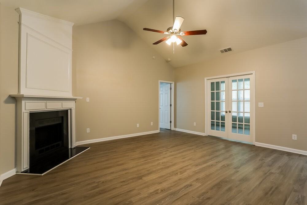 2839 Stonewall Ln Sw - Photo 5 of 17