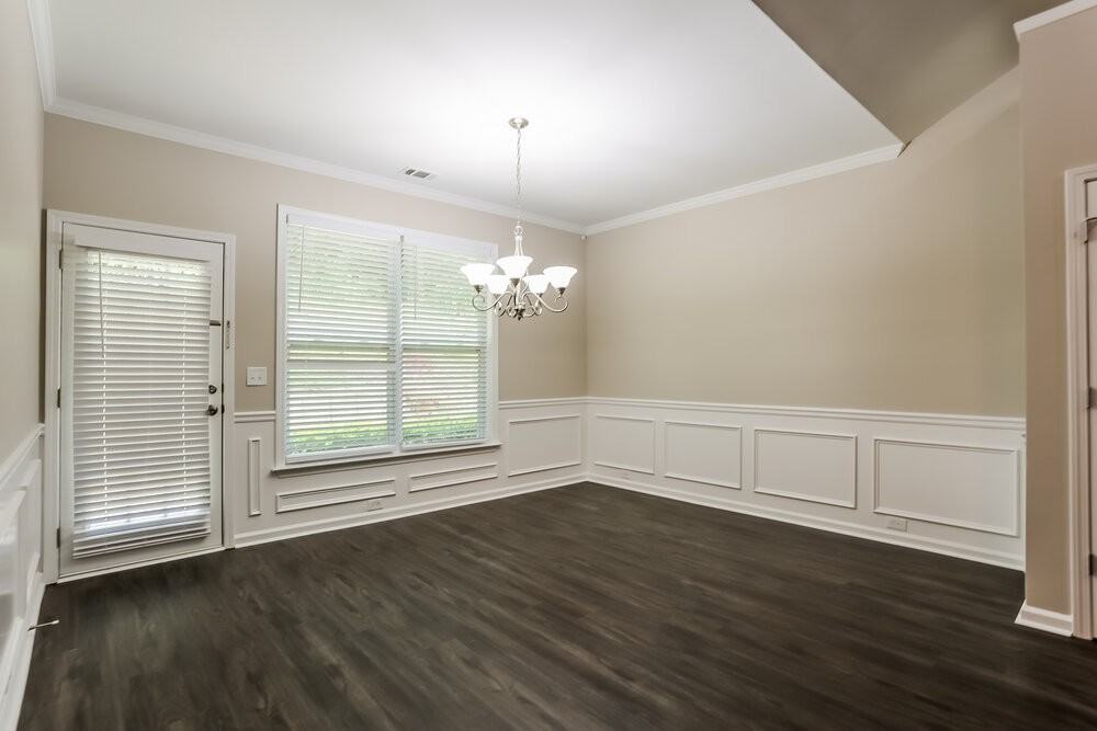 2839 Stonewall Ln Sw - Photo 7 of 17