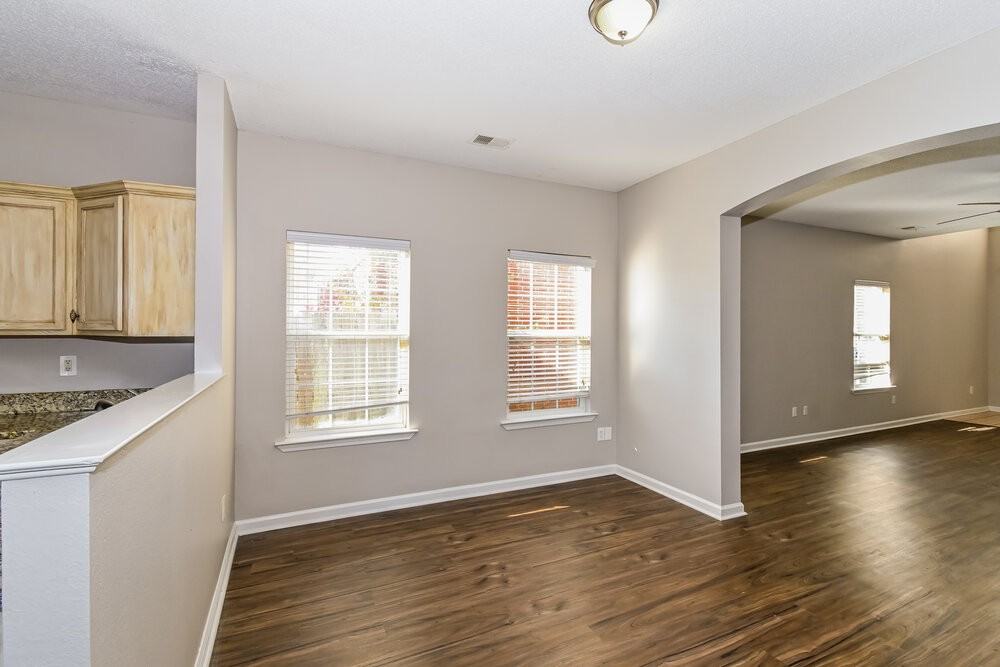 9915 White Poplar Dr - Photo 6 of 17