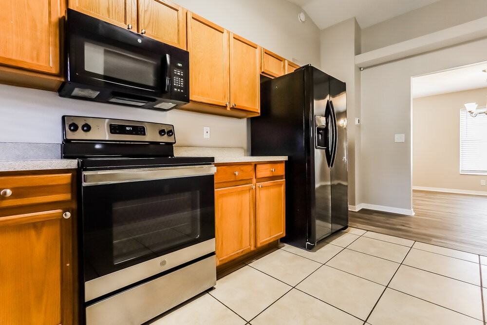 11730 Lynn Brook Cir - Photo 7 of 16