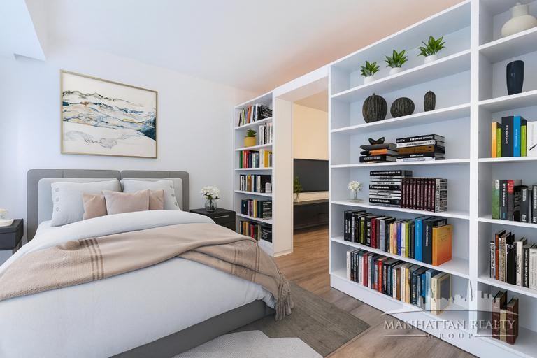 East 46th Street #5E - Photo 2 of 6