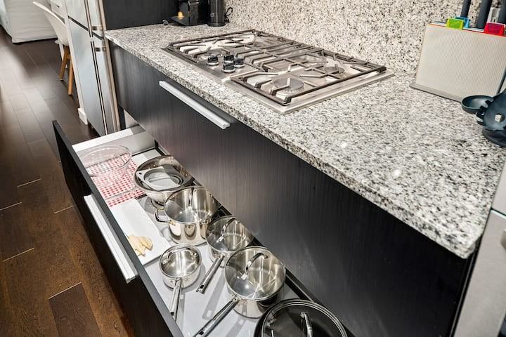 707 Courtney Street #503 - Photo 7 of 28