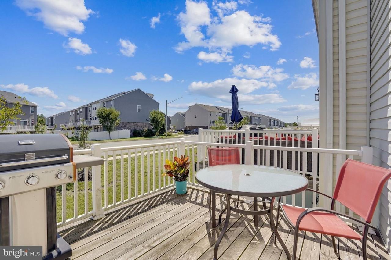 8381 Scotland Loop - Photo 3 of 27