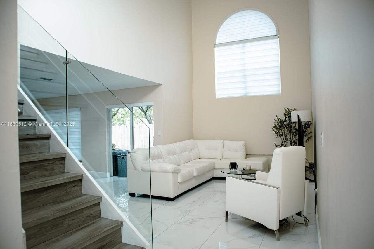 15022 Sw 143rd Ter #1 - Photo 3 of 21