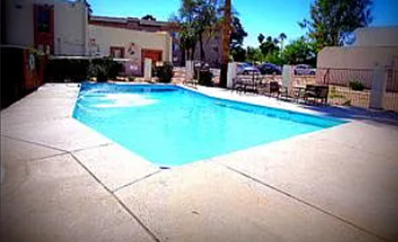 7232 N 27th Ave - Photo 2 of 4