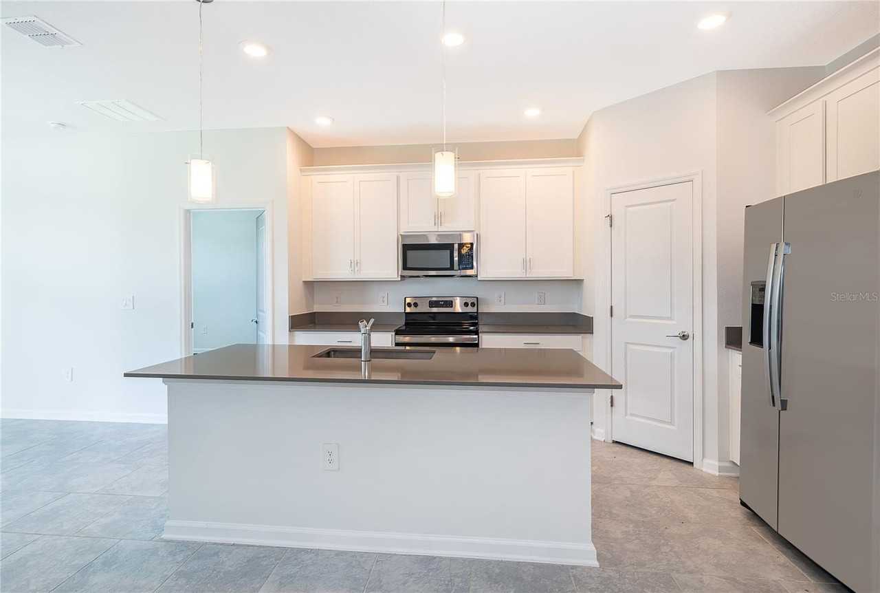 181 Aces High Ln - Photo 3 of 14