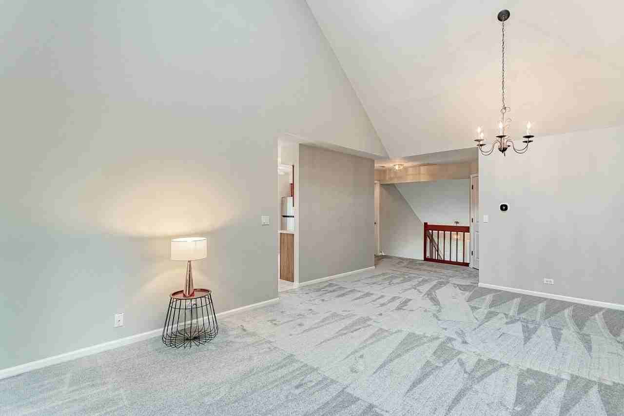 1278 Clare Ct #0 - Photo 3 of 14