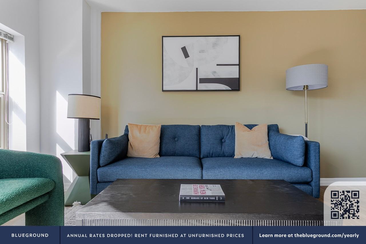 8 West Chestnut Street - Photo 4 of 24