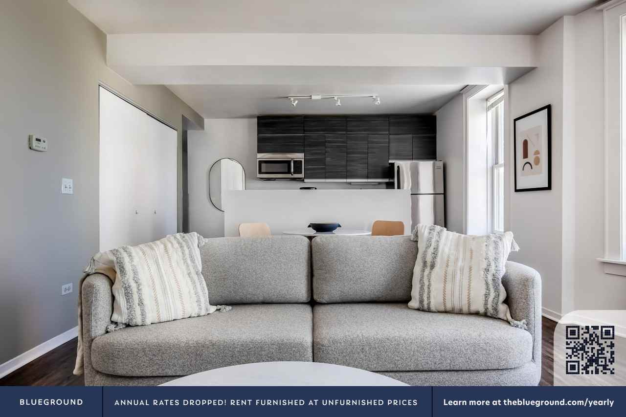 30 East Roosevelt Road - Photo 3 of 22