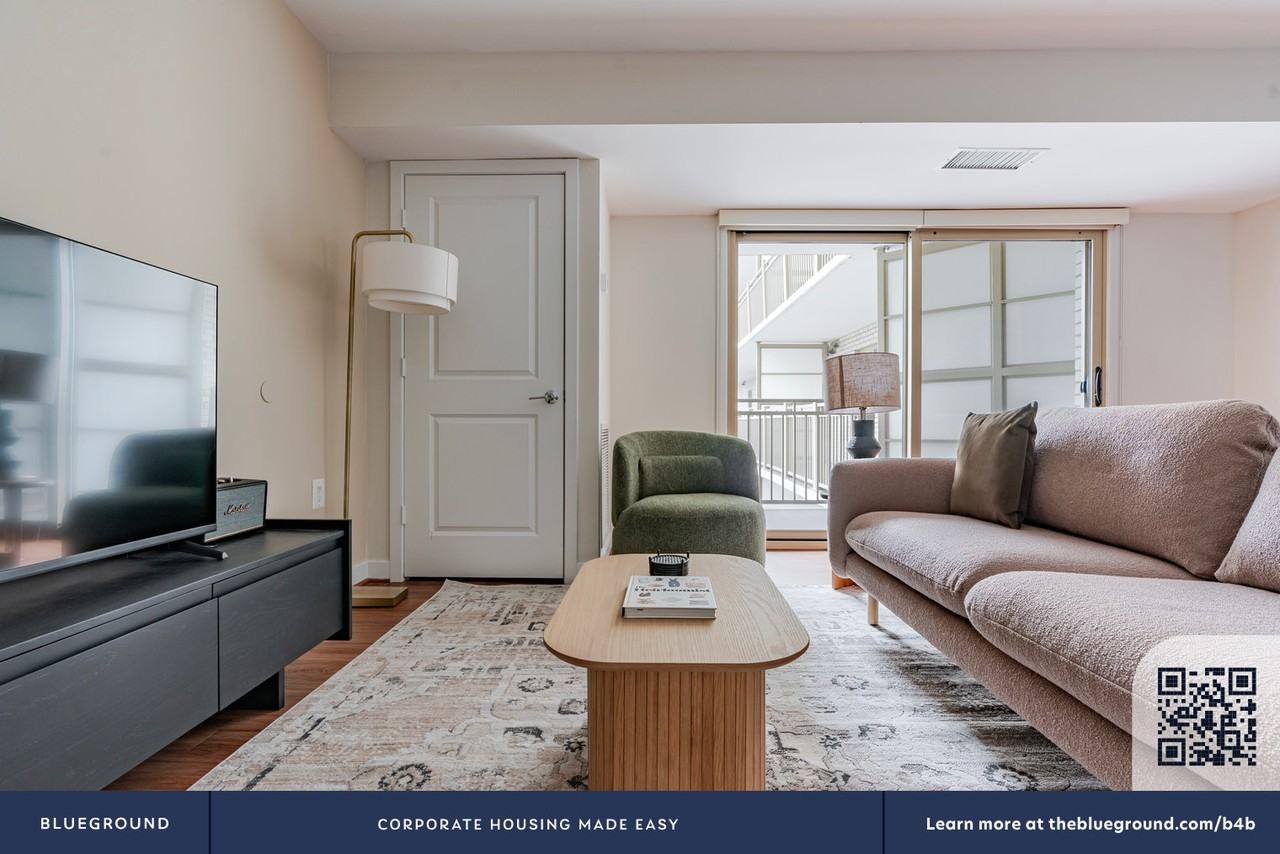 4001 9th Street North - Photo 6 of 46