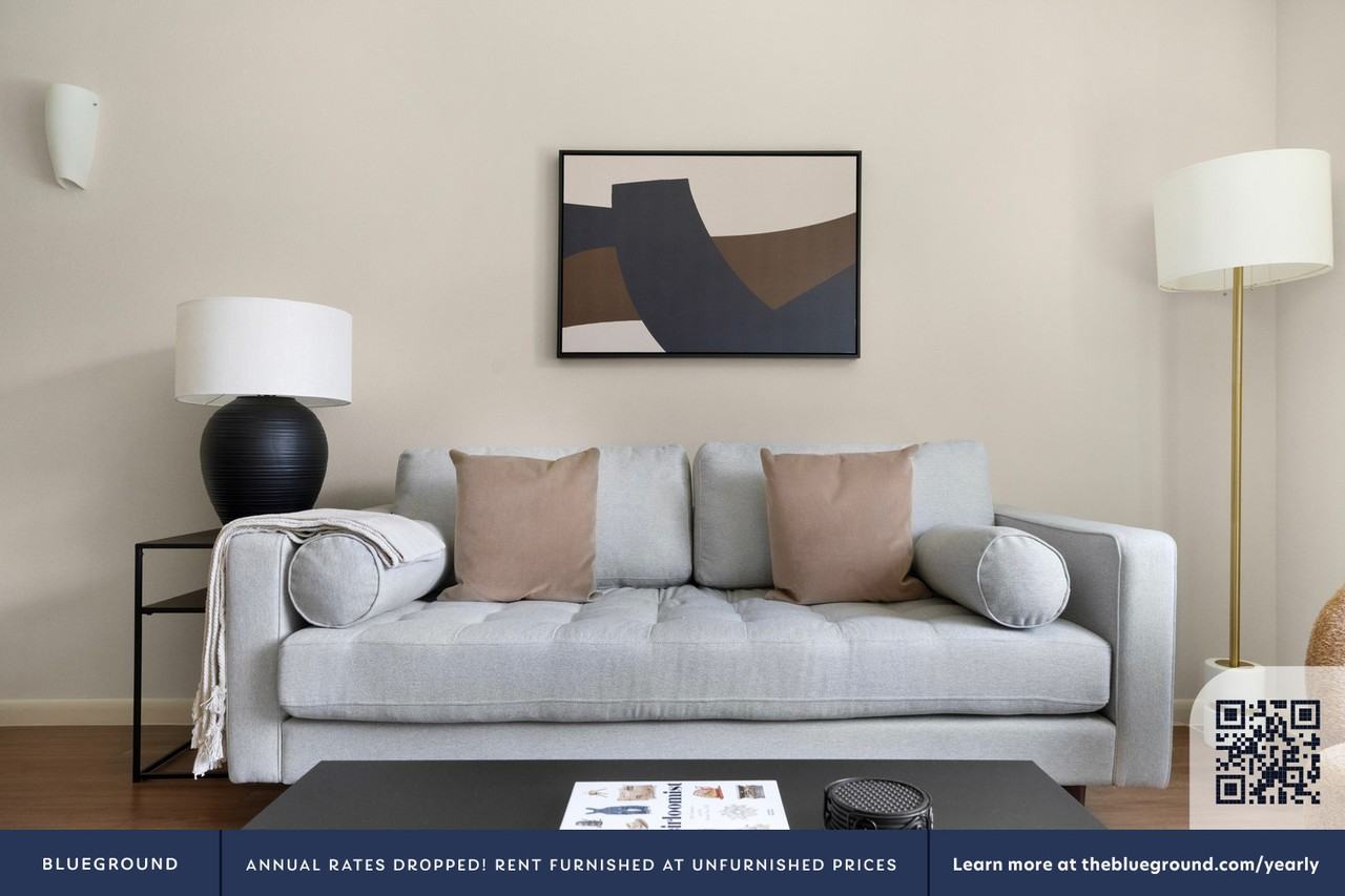 3100 Esperanza Crossing - Photo 4 of 45