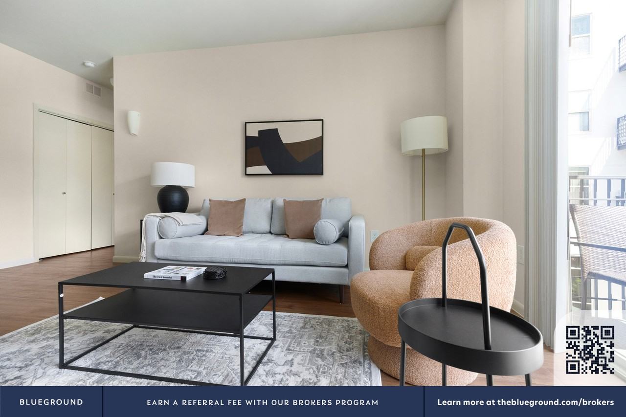 3100 Esperanza Crossing - Photo 5 of 45