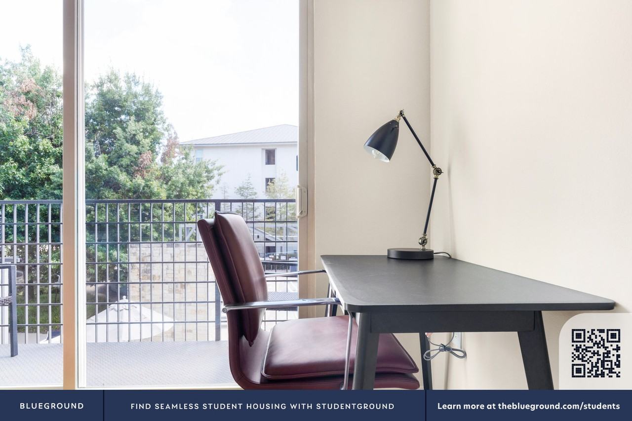 3100 Esperanza Crossing - Photo 7 of 45