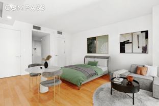 111 Montgomery St #7C - Photo 1 of 1