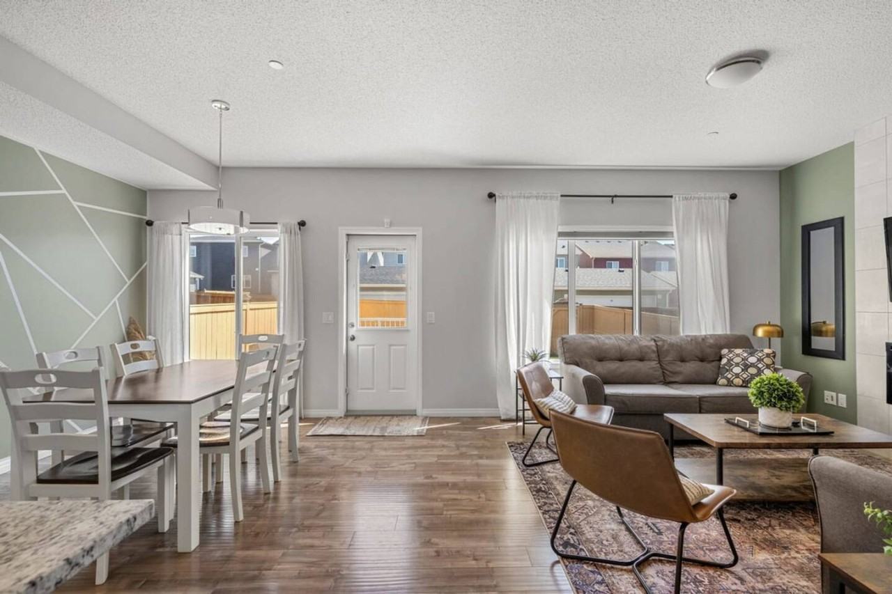 78 Lucas Cres Nw #1314494P - Photo 3 of 46