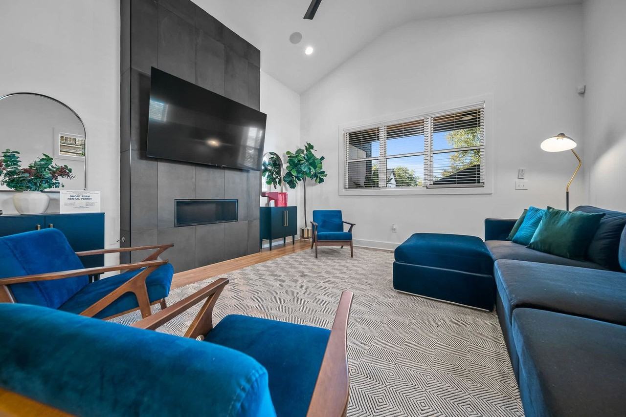 1102C Buchanan St #1312342P - Photo 5 of 31