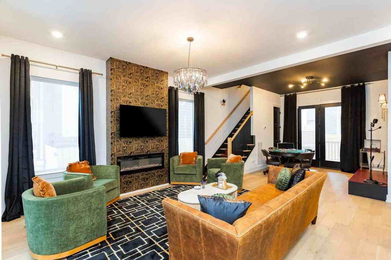 4021 Indiana Ave #1312371P - Photo 3 of 40