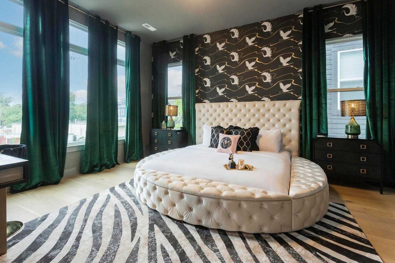 4021 Indiana Ave #1312371P - Photo 6 of 40