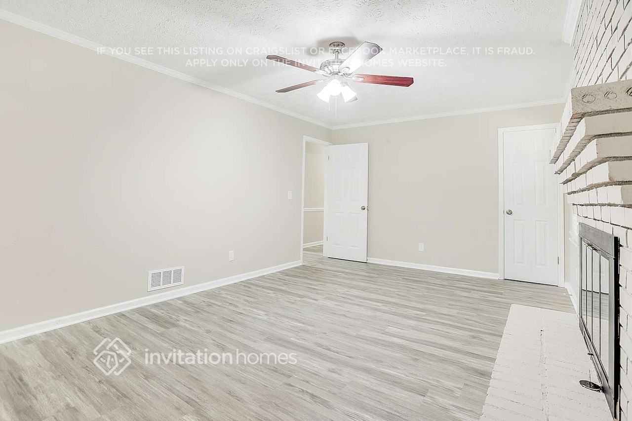 3074 Dover Ln Nw - Photo 5 of 29