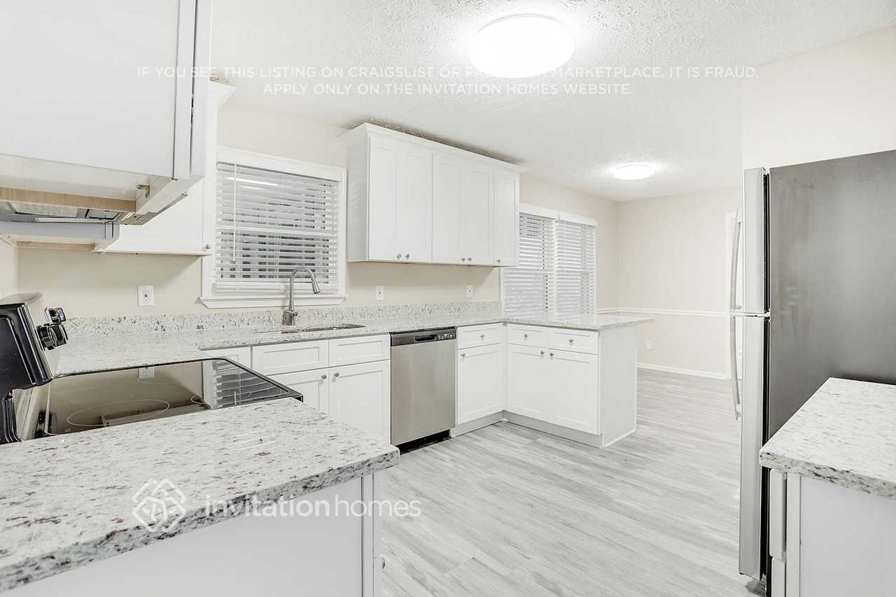 3074 Dover Ln Nw - Photo 7 of 29