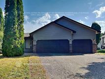 9356 Vincent Ave N - Photo 1 of 1