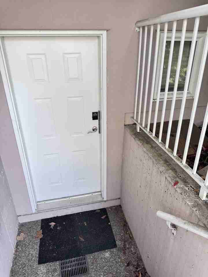 6889 Marguerite Street - Photo 5 of 11