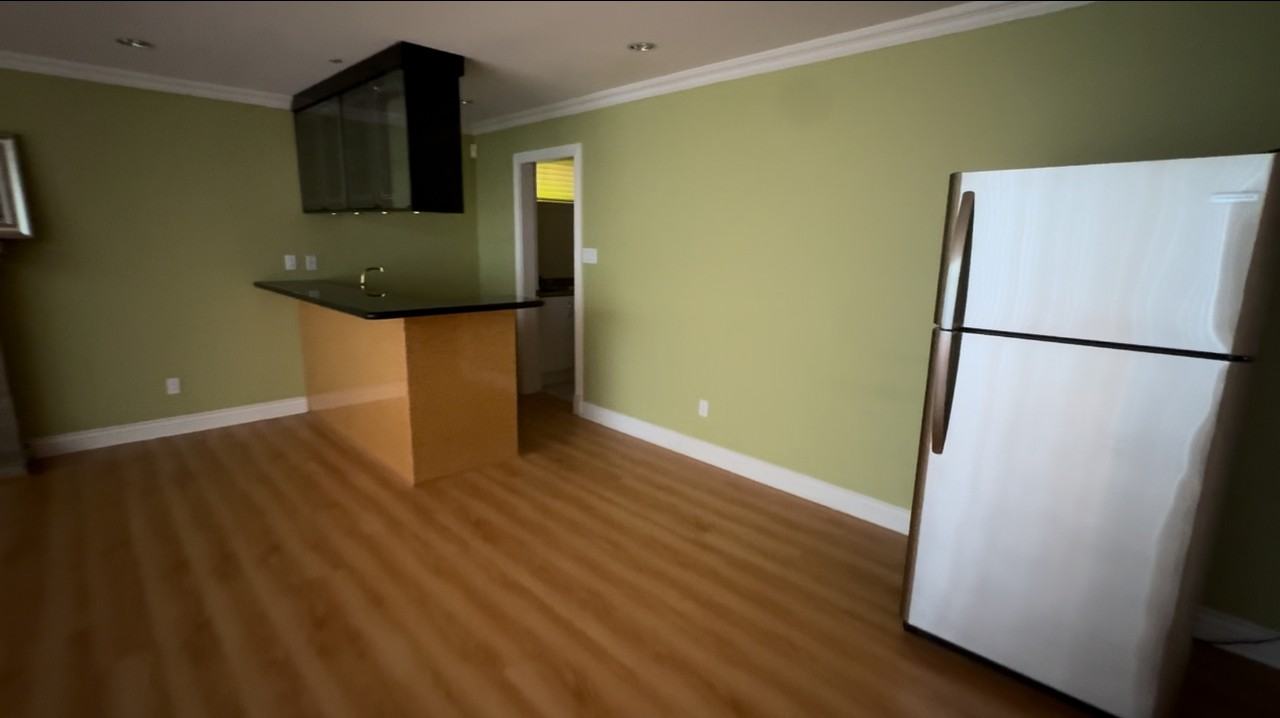 6889 Marguerite Street - Photo 7 of 11